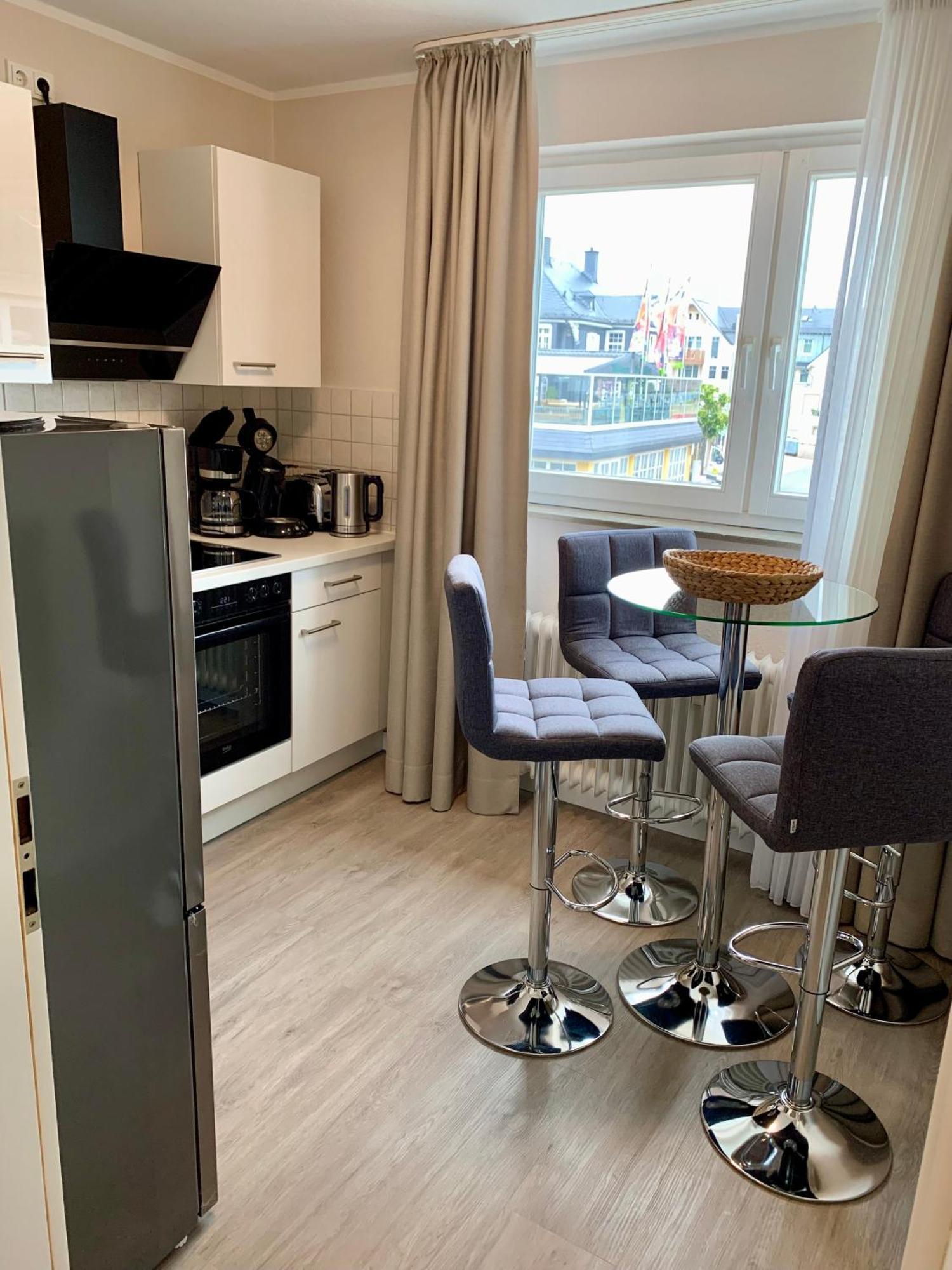 Landhaus Wiesemann Parkappartements & Dependance - Naehe Ettelsberg-Talstation ヴィリンゲン エクステリア 写真
